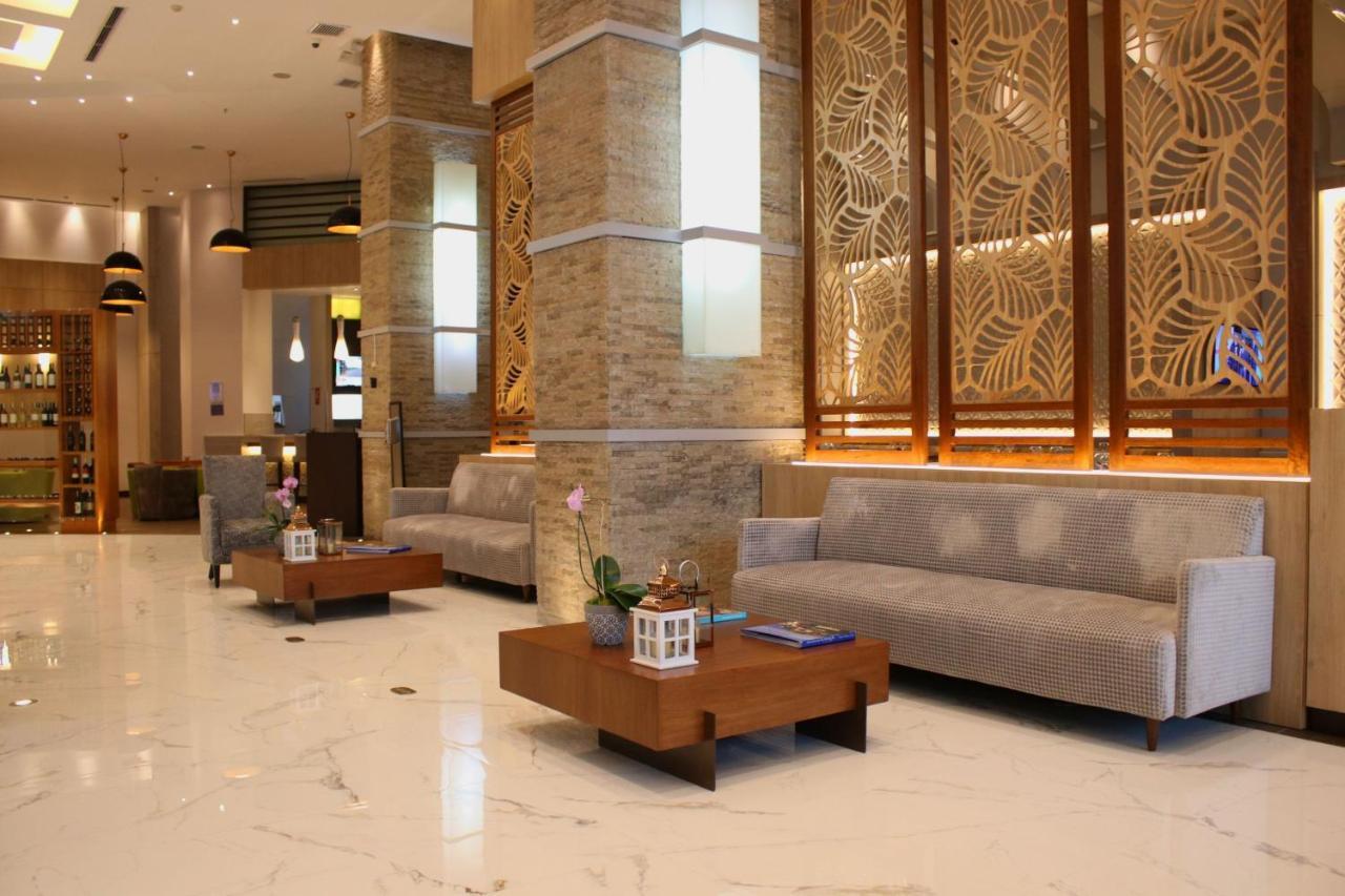 Hotel Courtyard By Marriott Guayaquil Esterno foto