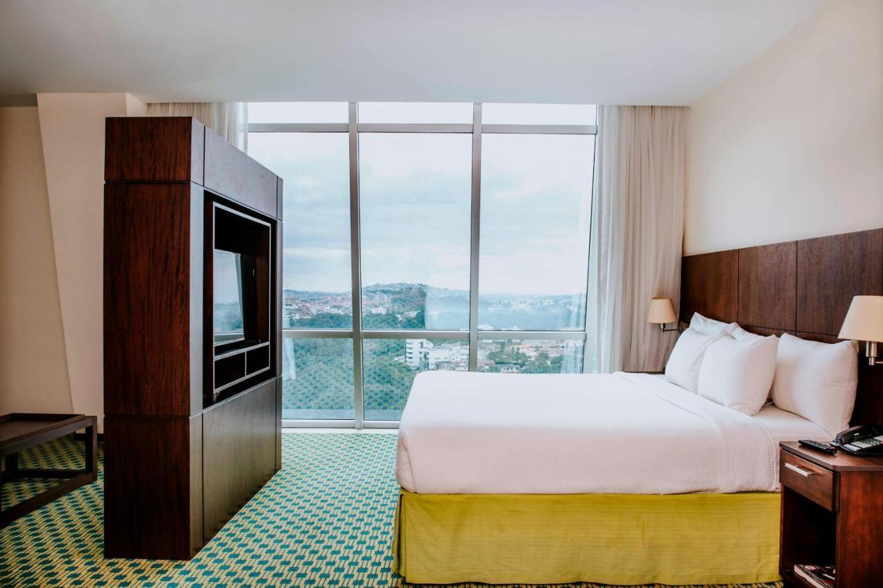 Hotel Courtyard By Marriott Guayaquil Esterno foto