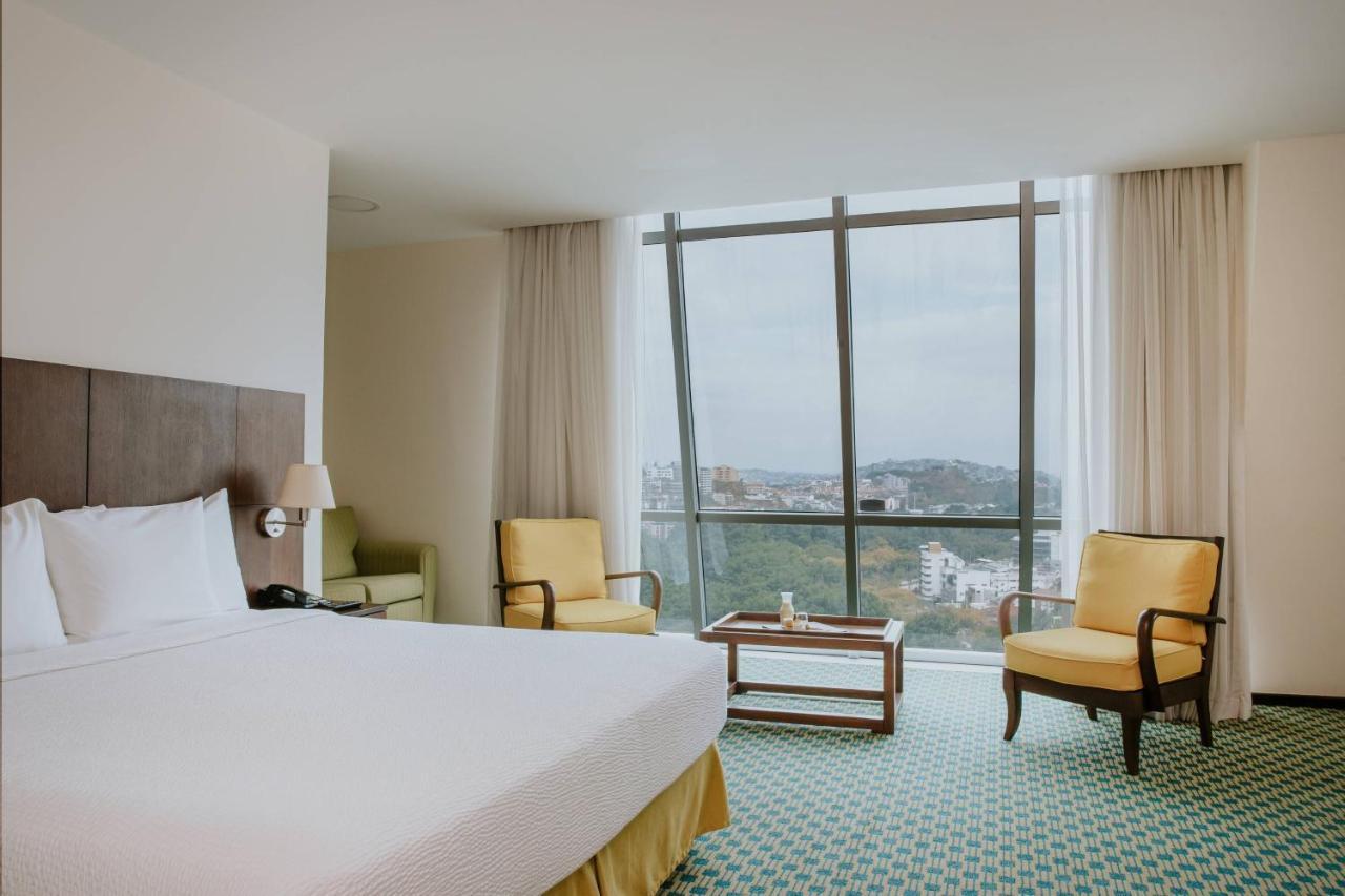 Hotel Courtyard By Marriott Guayaquil Esterno foto