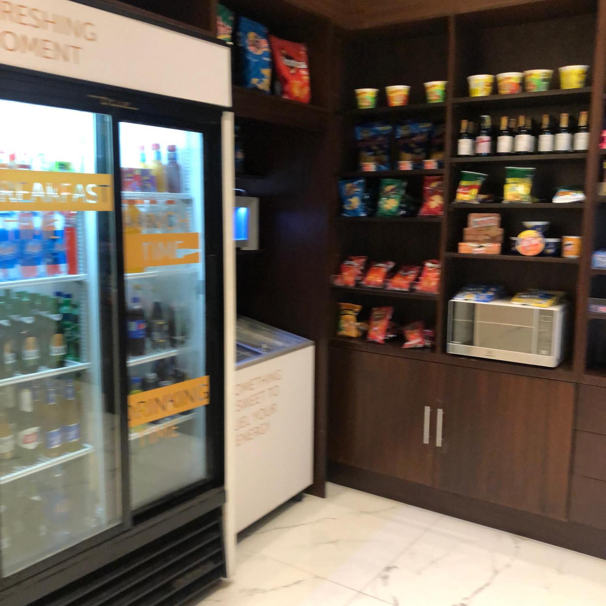 Hotel Courtyard By Marriott Guayaquil Esterno foto