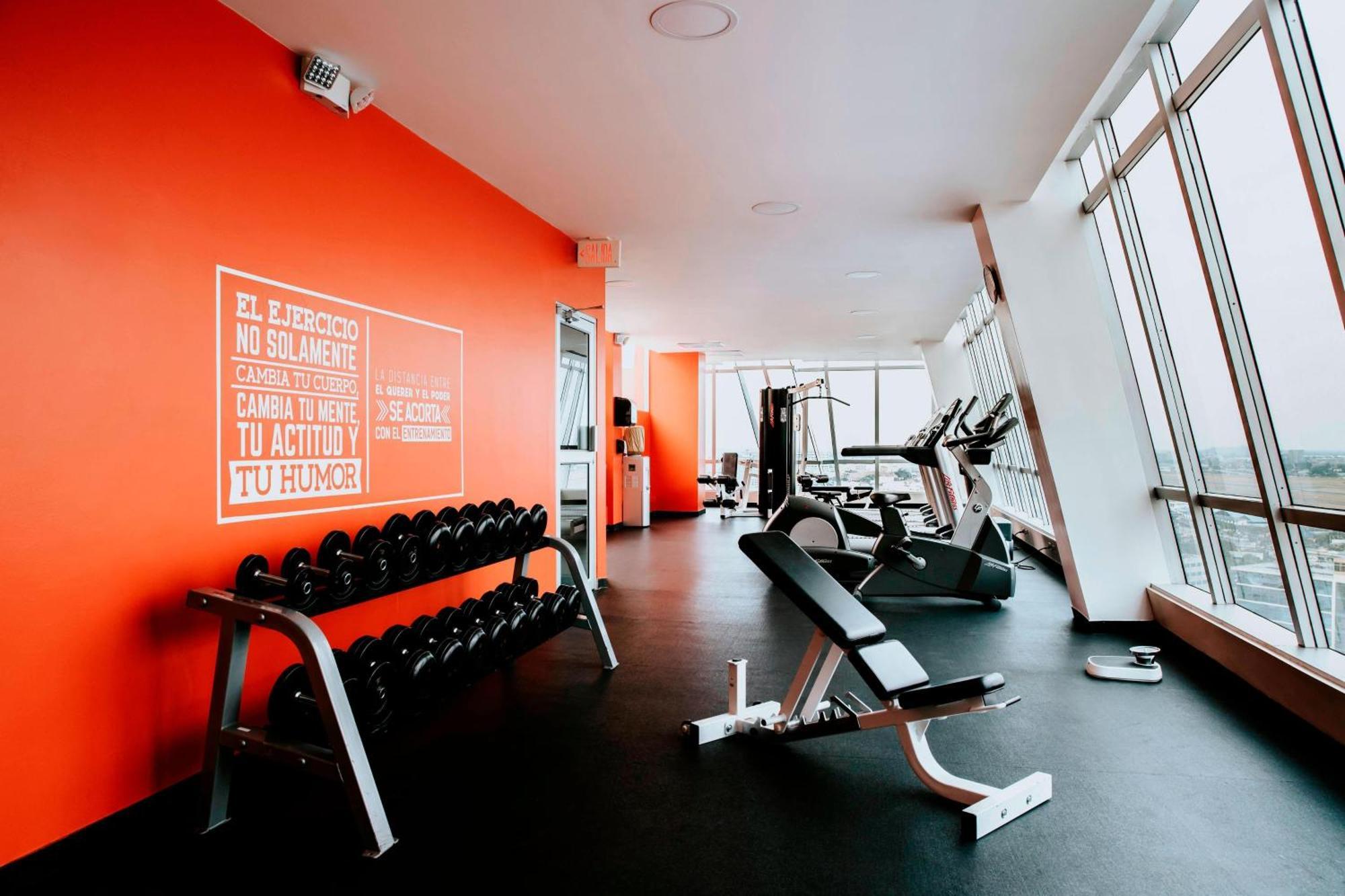 Hotel Courtyard By Marriott Guayaquil Esterno foto