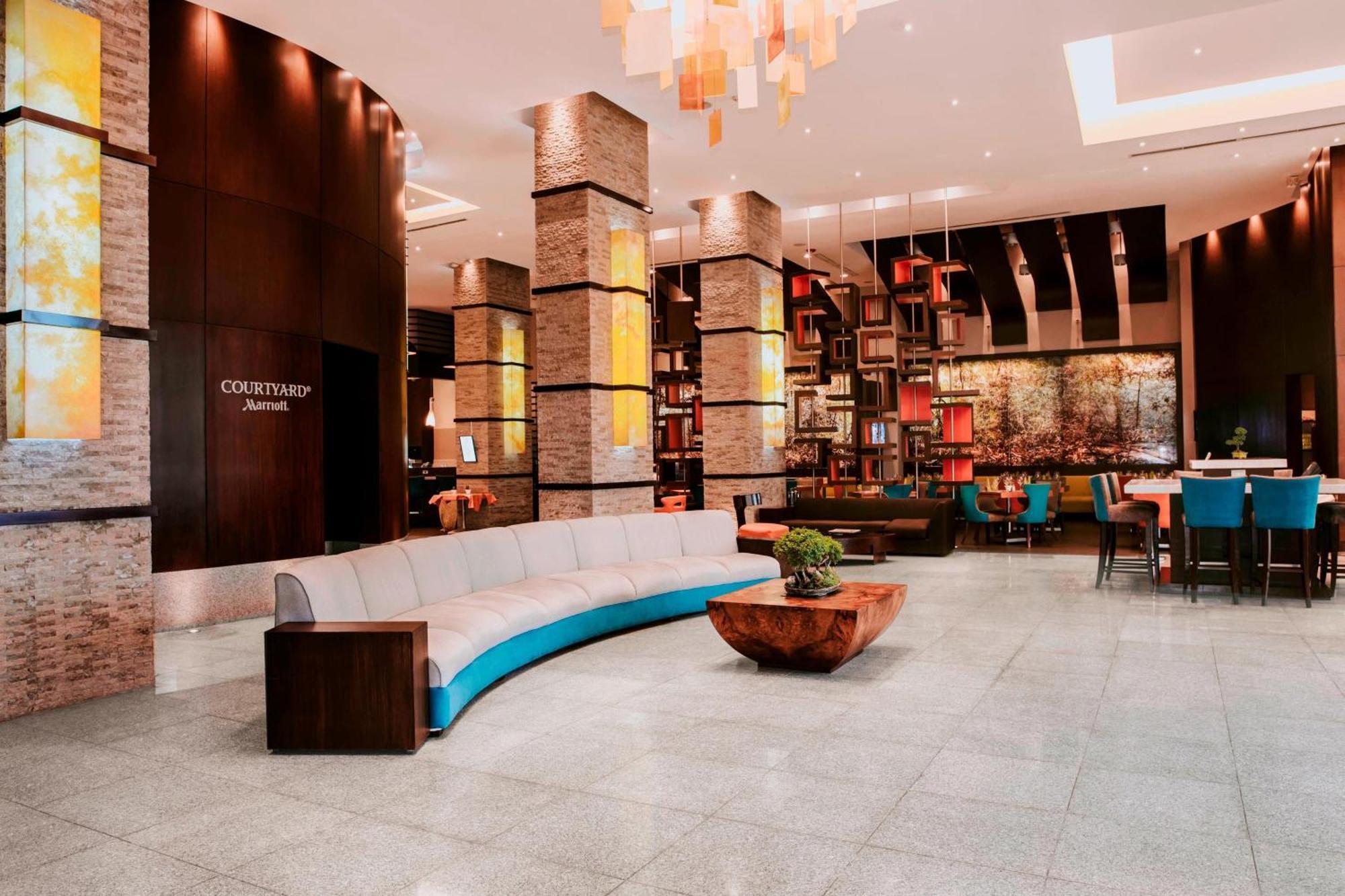 Hotel Courtyard By Marriott Guayaquil Esterno foto