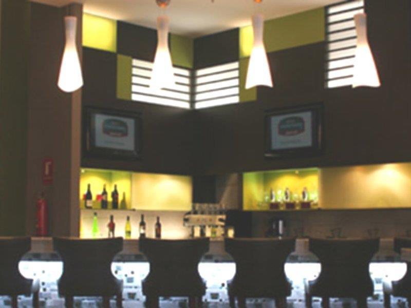 Hotel Courtyard By Marriott Guayaquil Esterno foto